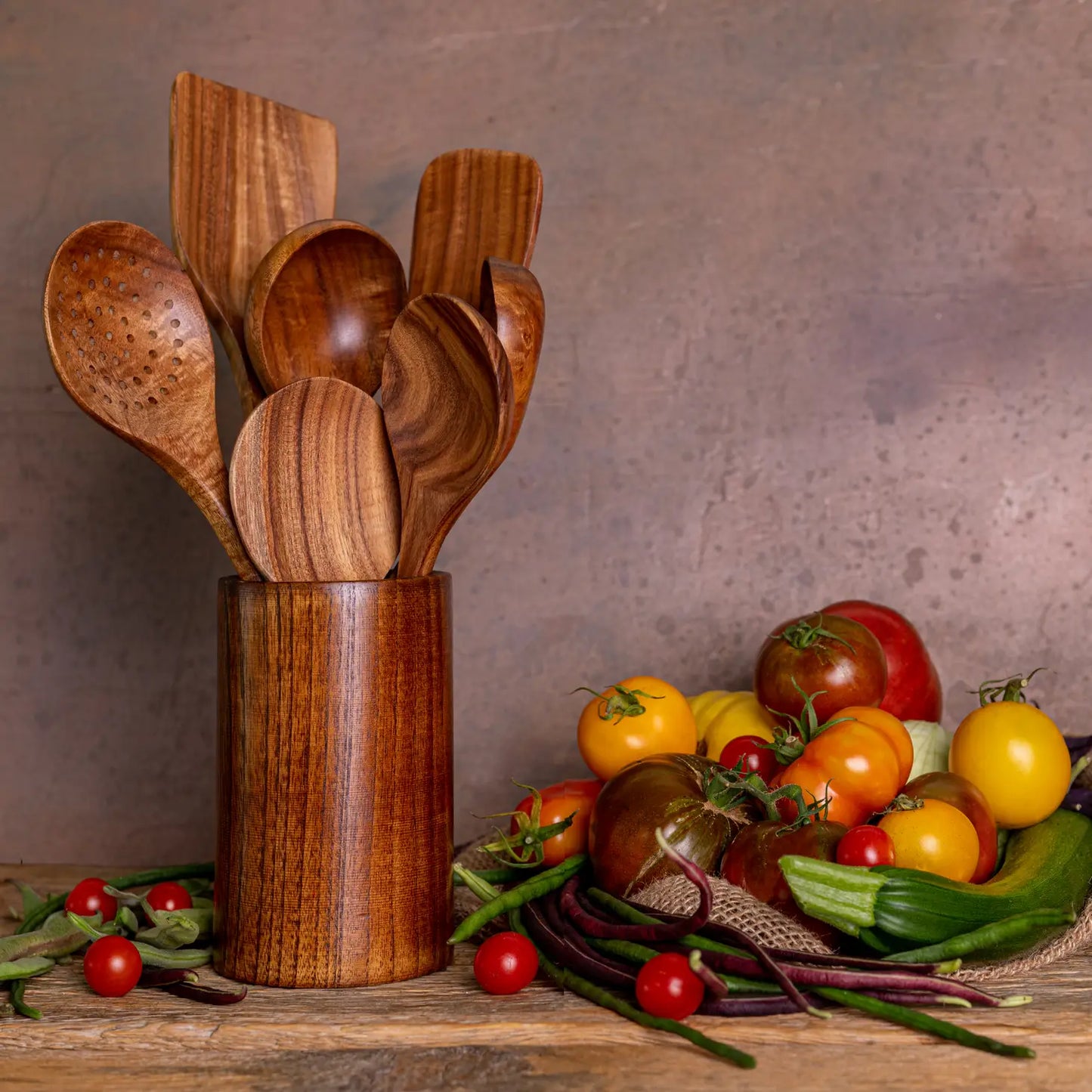 7 Piece Wooden Kitchen Utensils WITH HOLDER